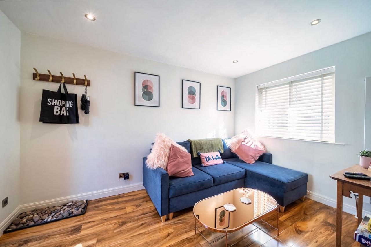 Charming & Central House With Garden And Free Parking Beverley Bagian luar foto