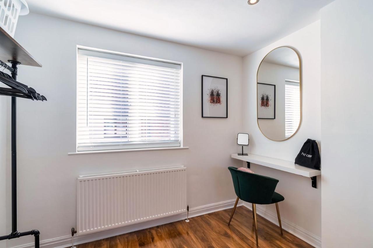 Charming & Central House With Garden And Free Parking Beverley Bagian luar foto